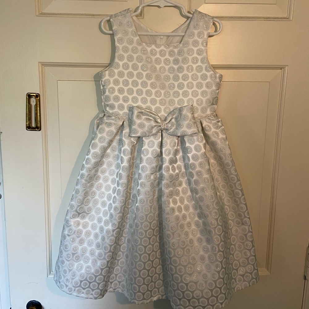 Girls White Formal Dress EUC